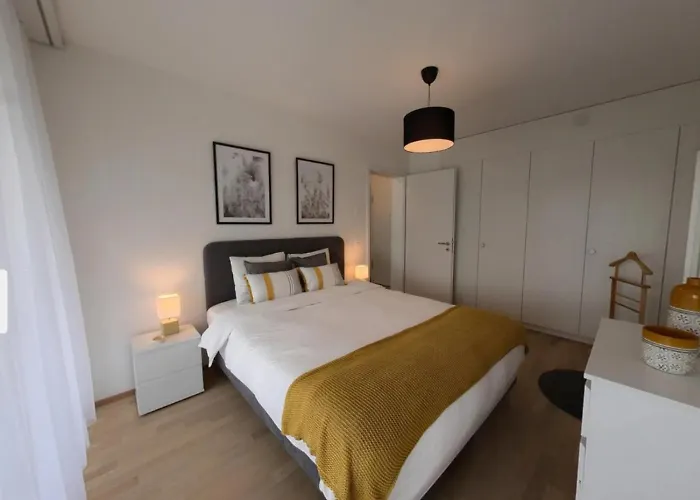 Modern 1 Bedroom With Balcony & Parking Cfalcea *